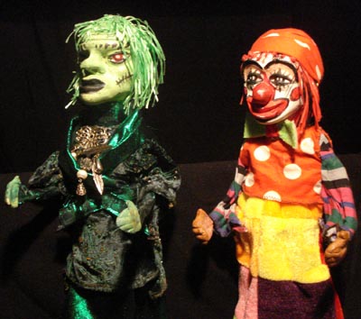 Marionnette clown et sorcière