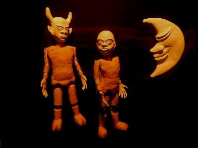 Marionnettes Ti-jean, le diable et la lune